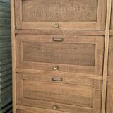 Trade cabinet with flaps