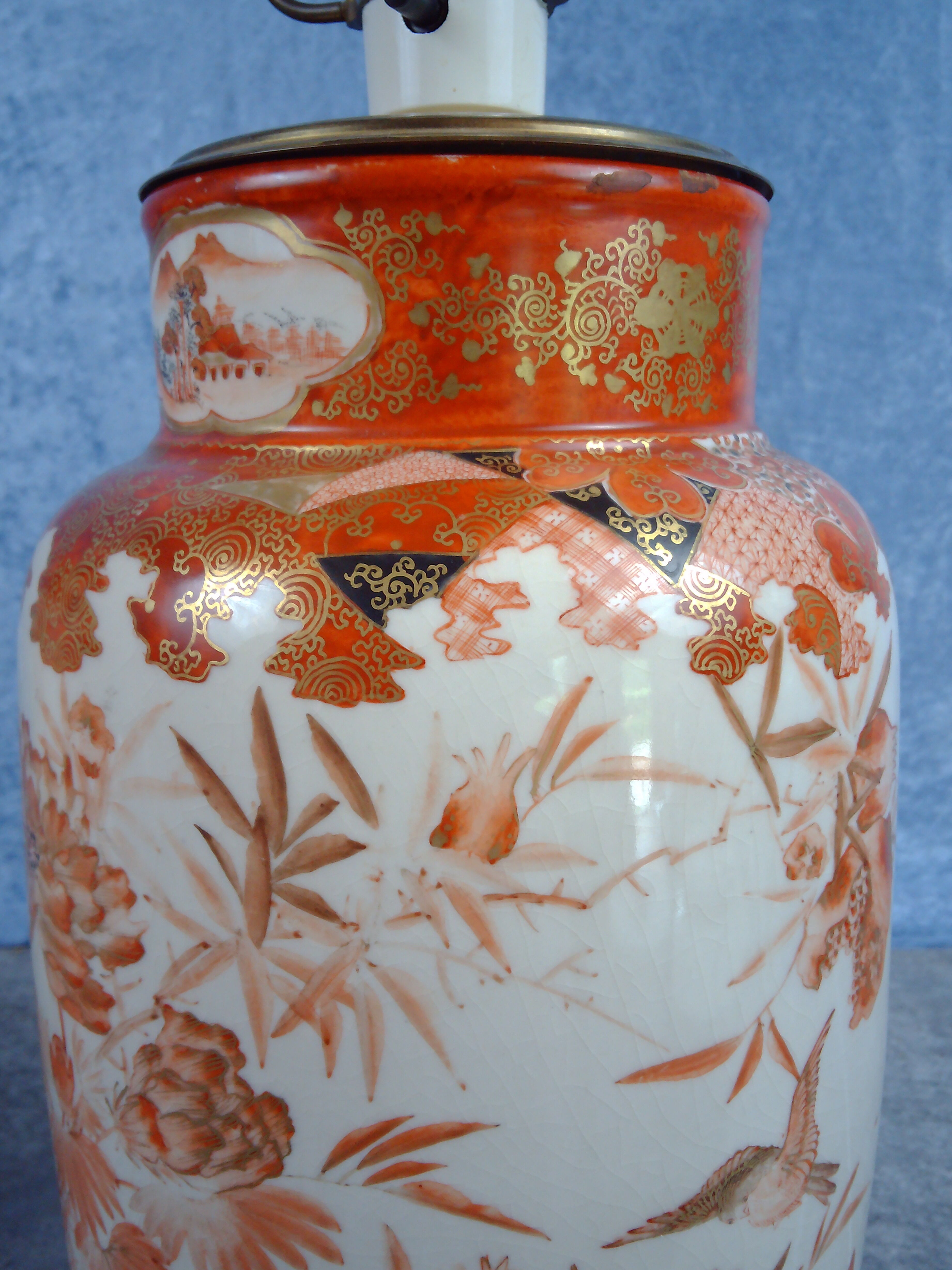 Japanese Kutani tablelamps made from porcelain vases from Meiji period (1868-1912). A pair.