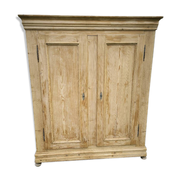 Alsatian pine wardrobe, mid-19th century
