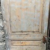Stripped pine door