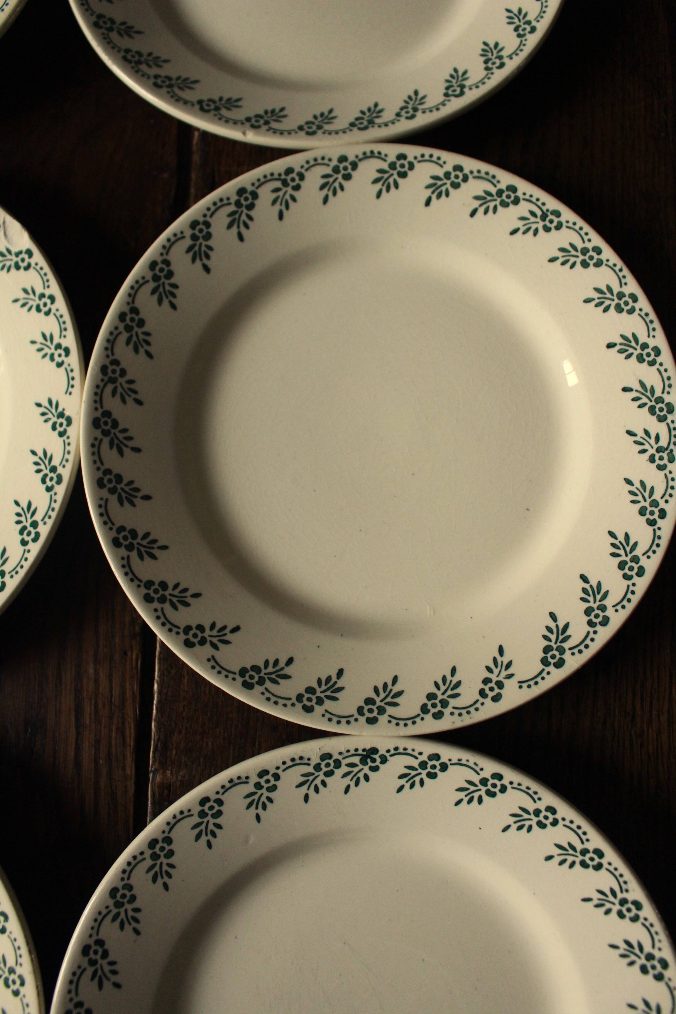 A set of 8 small plates Terre de Fer flowers green Choisy le Roi