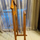 Light wood butler valet