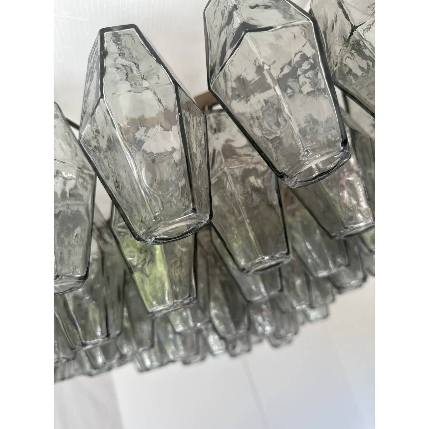 Plafonnier contemporain moderne gris "Poliedri" en verre de Murano par Simoeng