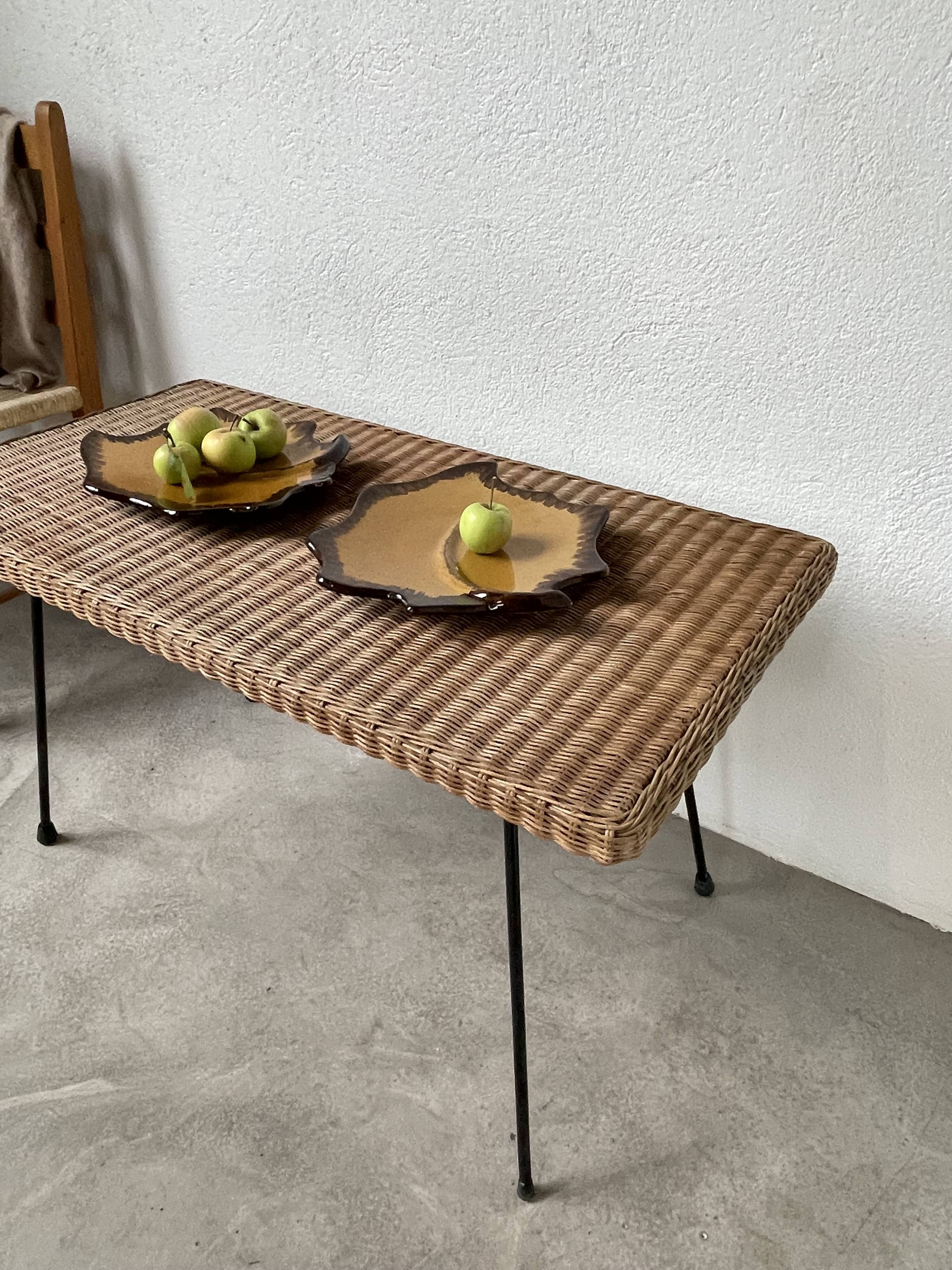 2 assiettes « feuille » céramique jaune