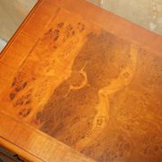 Buffet en noyer Burr & Burl avec patine