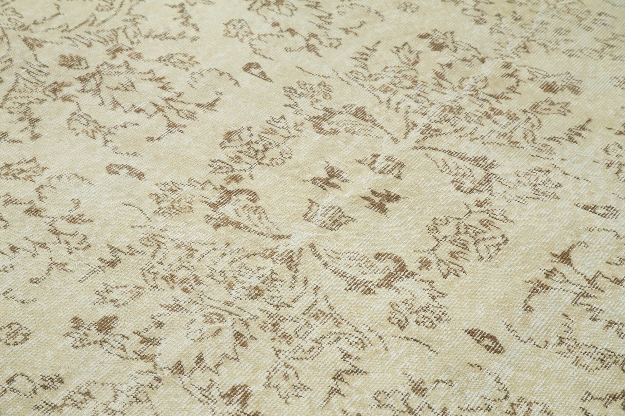 Hand-knotted one-of-a-kind turkish beige carpet 148 x 287 cm