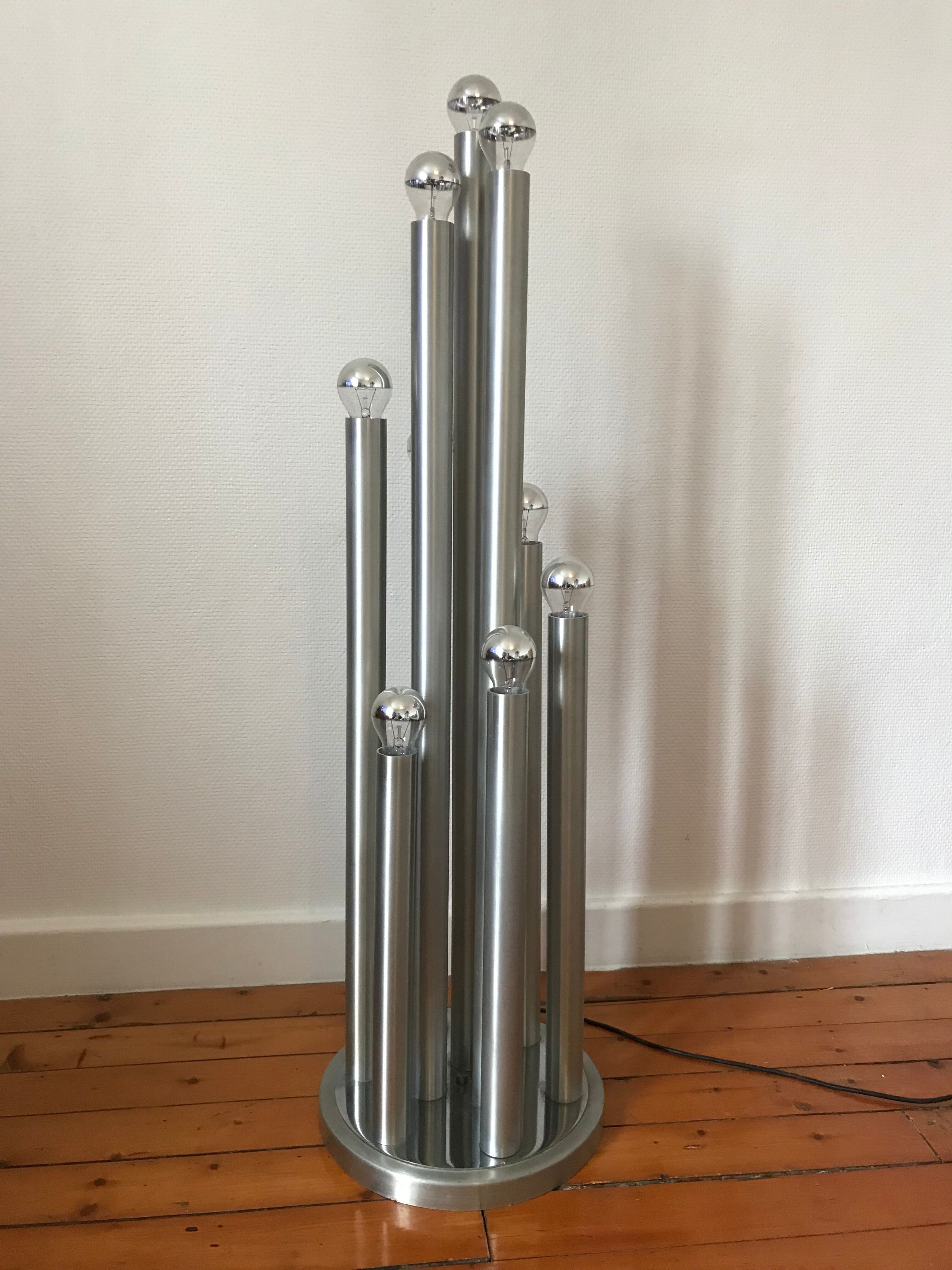 Organ floor lamp circa 1970