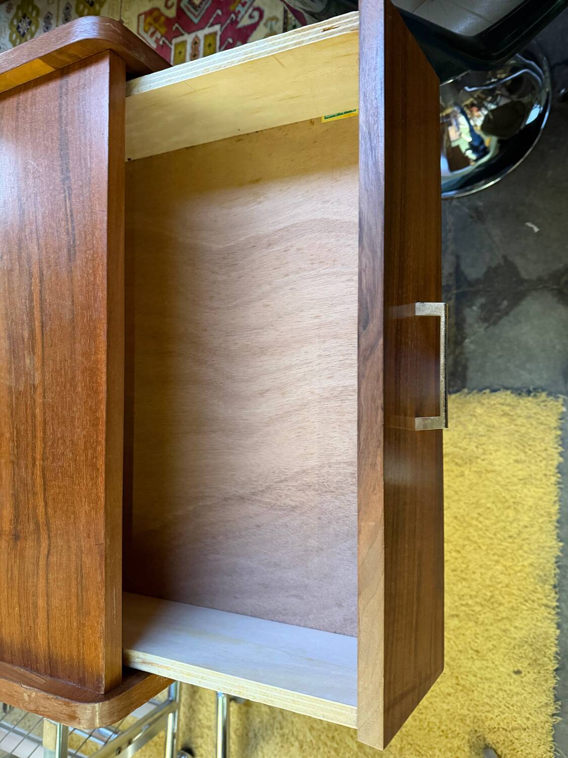 Chest of drawers with 5 drawers from the 1950s