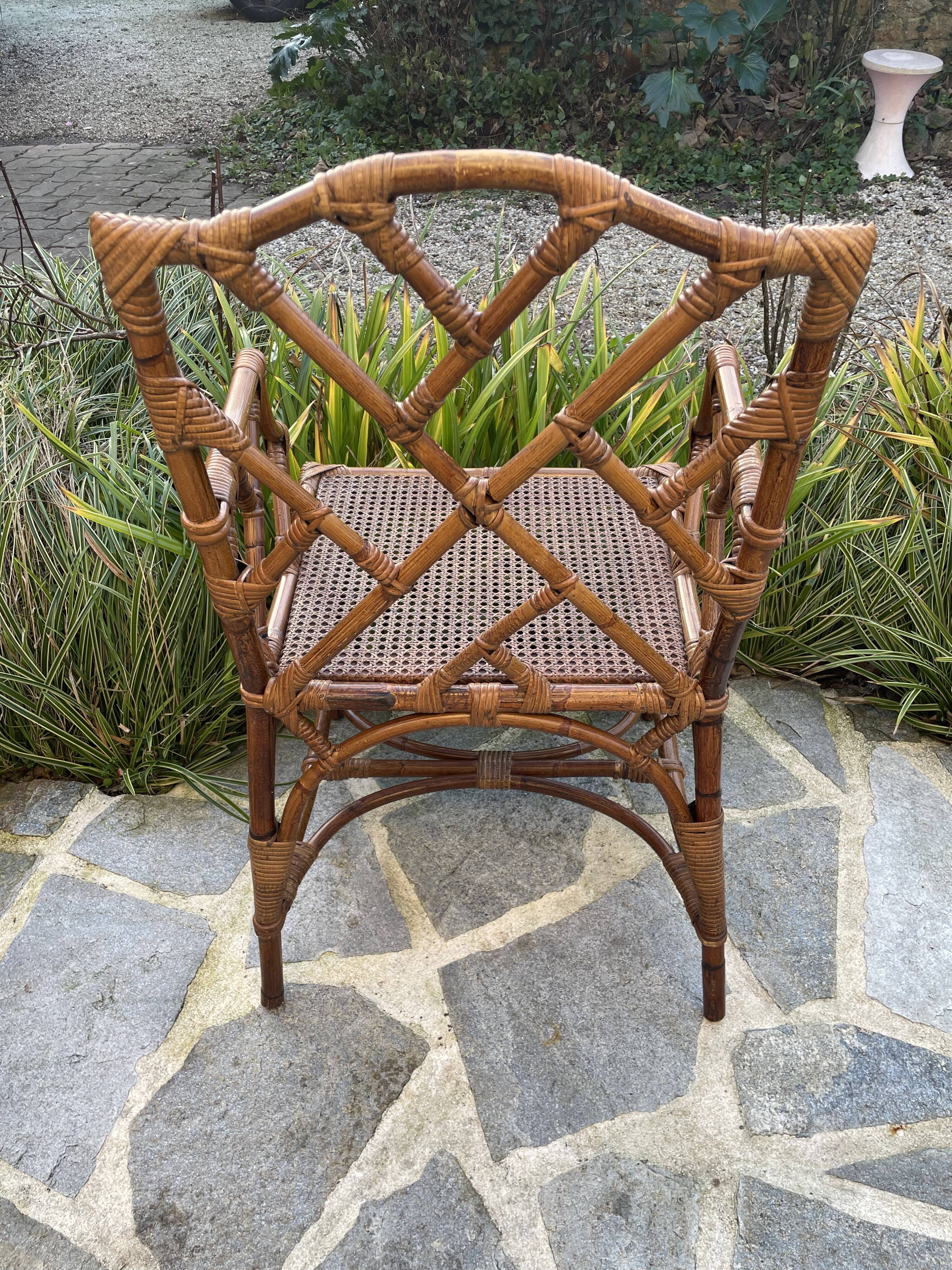 Salle à manger en rotin et bambou