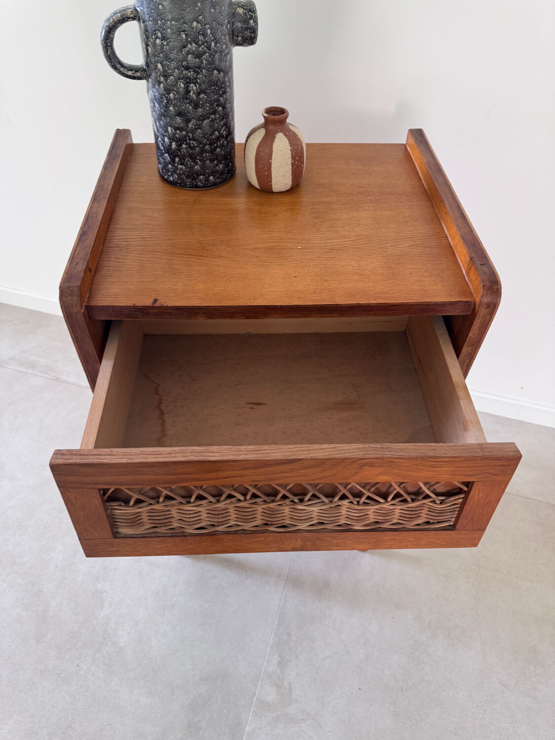 Vintage chest of drawers with tapered legs