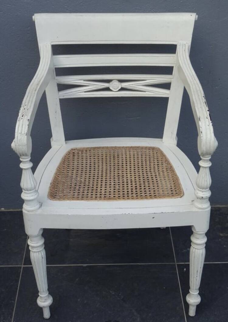 Colonial garden furniture