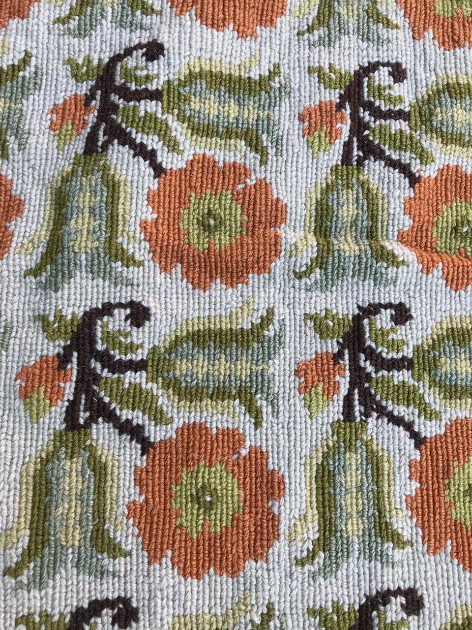 Vintage carpet with small dots 230x373 cm