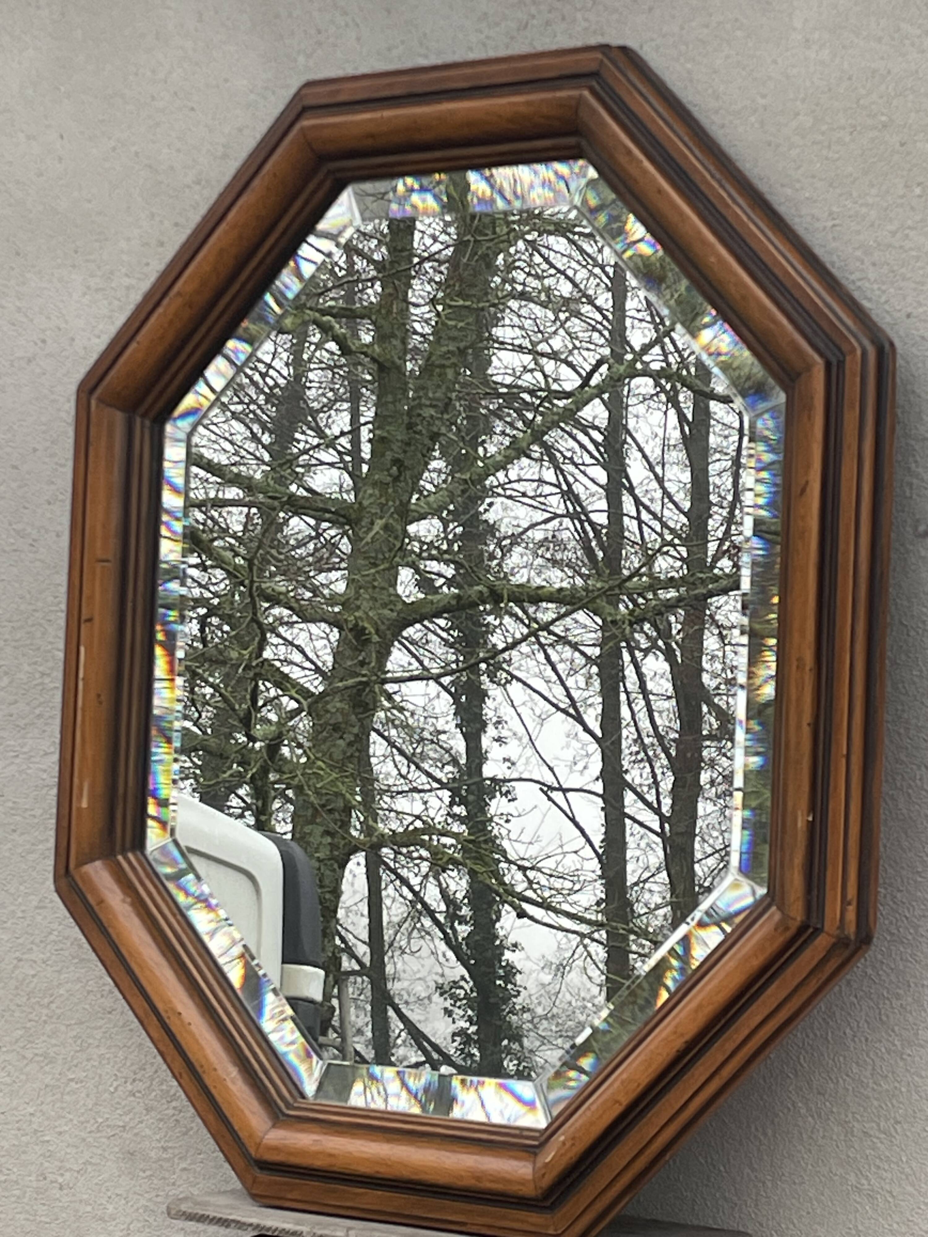 Rustic beveled mirror in molded natural wood 64 x 56 cm