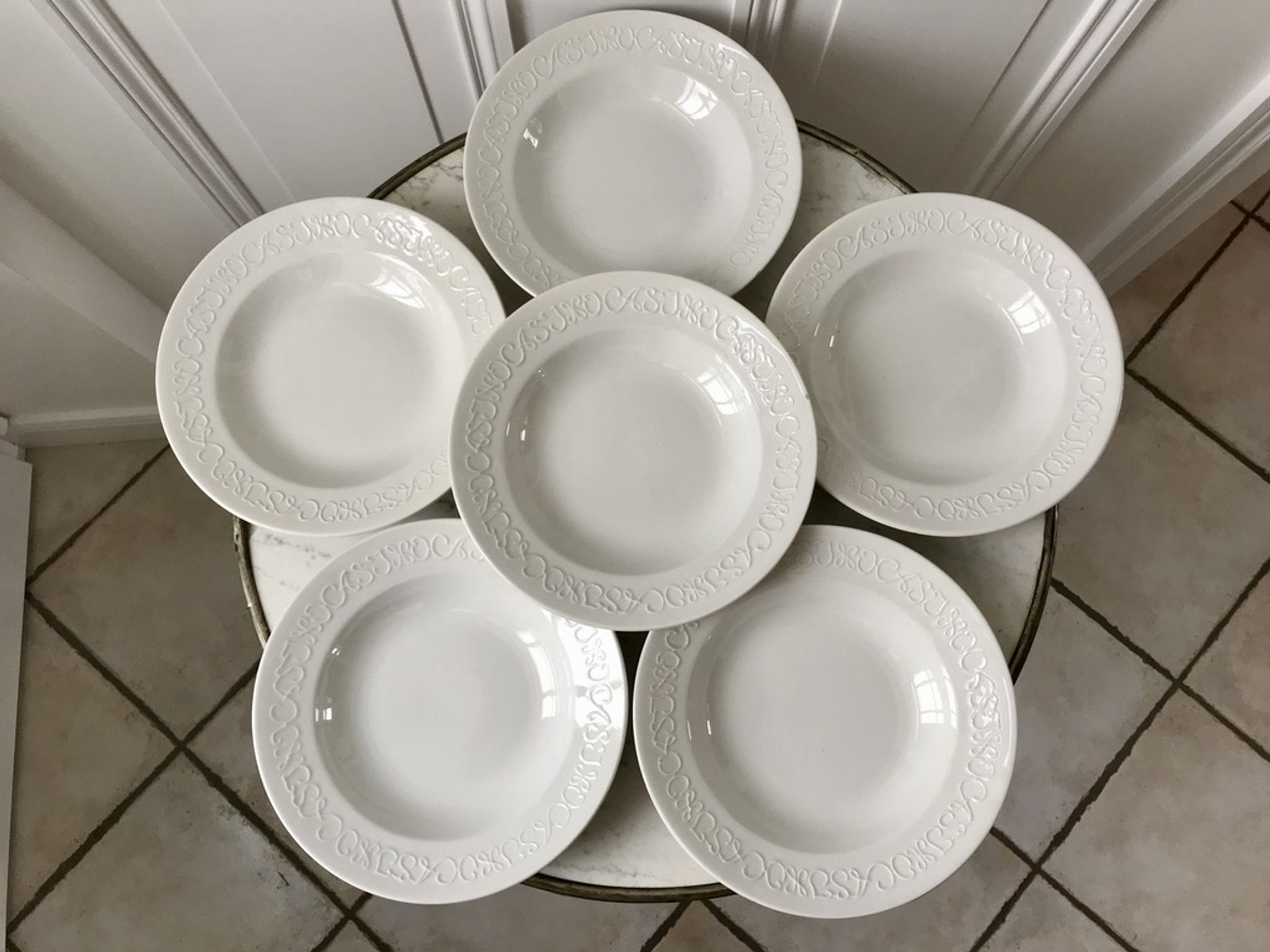 Set of 6 hollow plates Digoin Sarreguemines model Alphabet relief white 40s