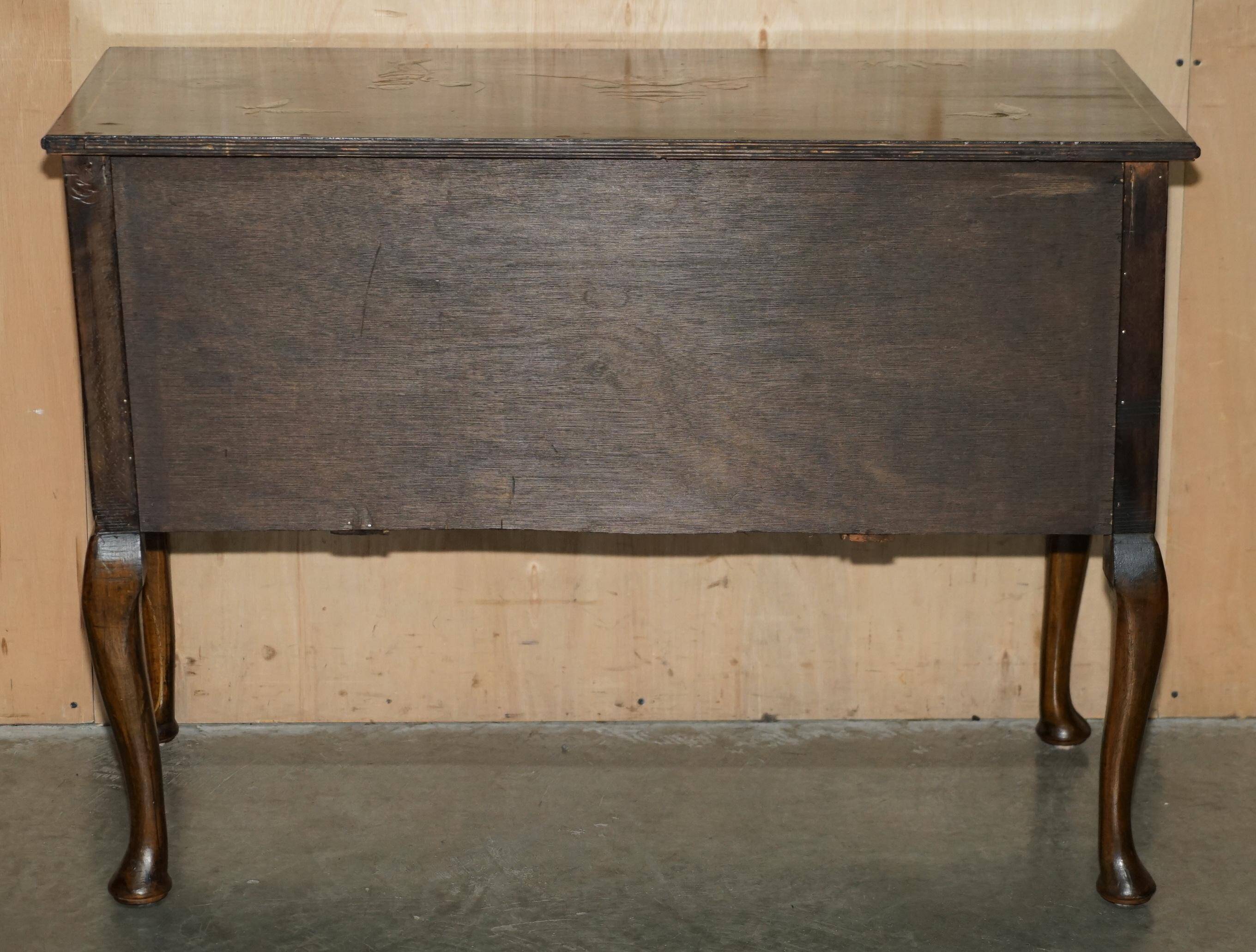 Chinese dresser circa 1920 in walnut with Chinoiserie decoration.