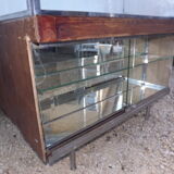 Counter shop window