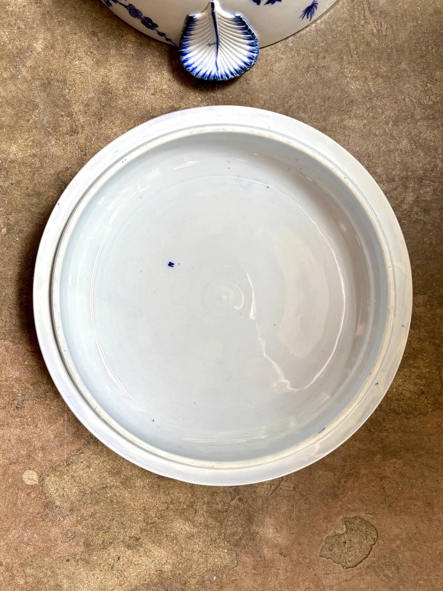 Large soup tureen Creil & Montereau in blue ironstone, "Japan" service.