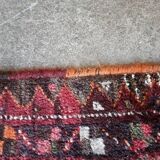 Ancien tapis en laine fait main