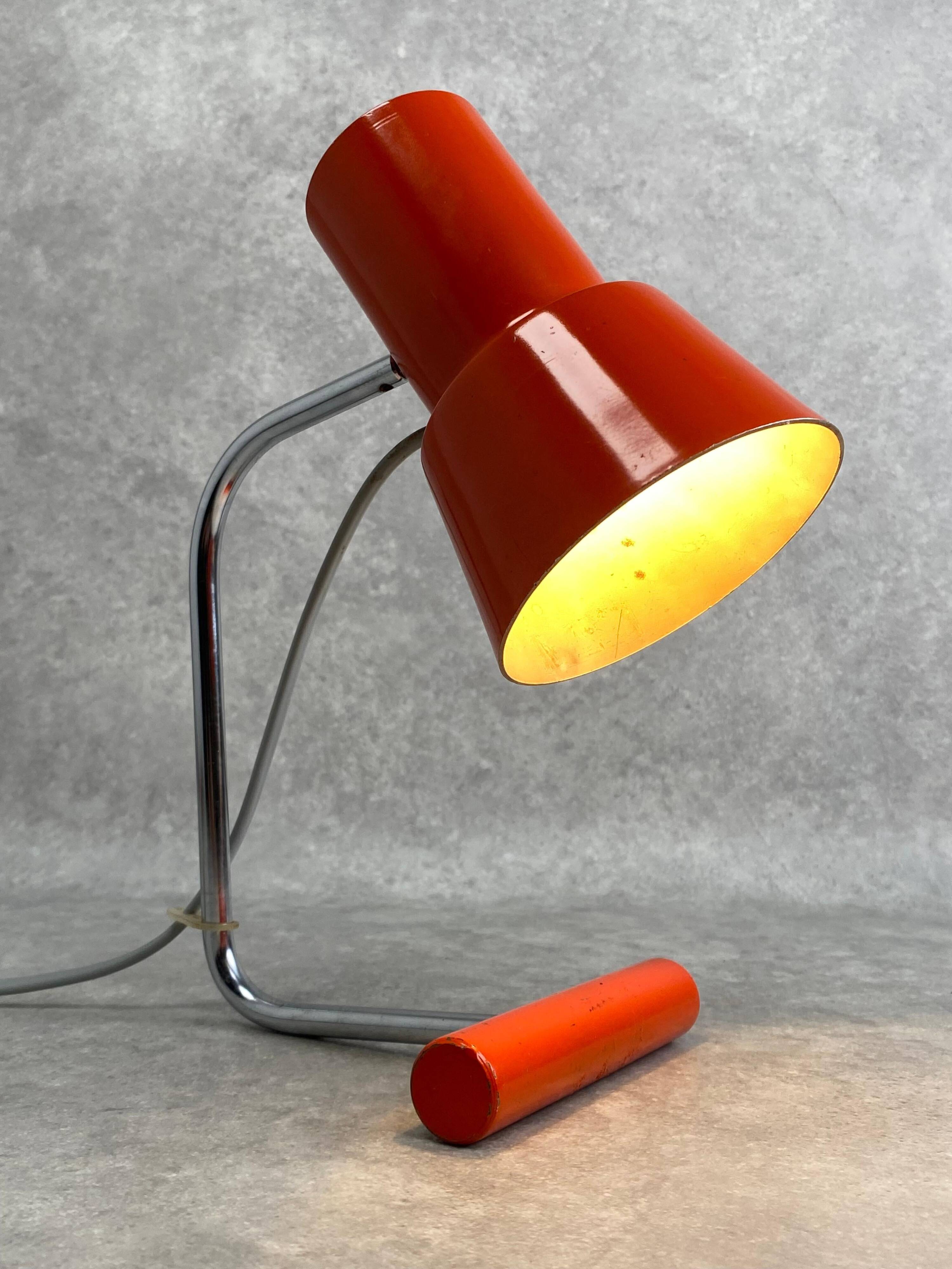 Lampe de bureau rouge modèle 85133 par Josef Hurka