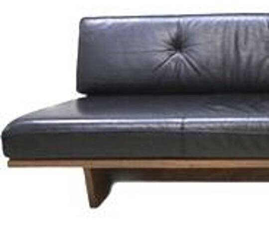 4-seater leather sofa bed