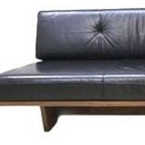 4-seater leather sofa bed