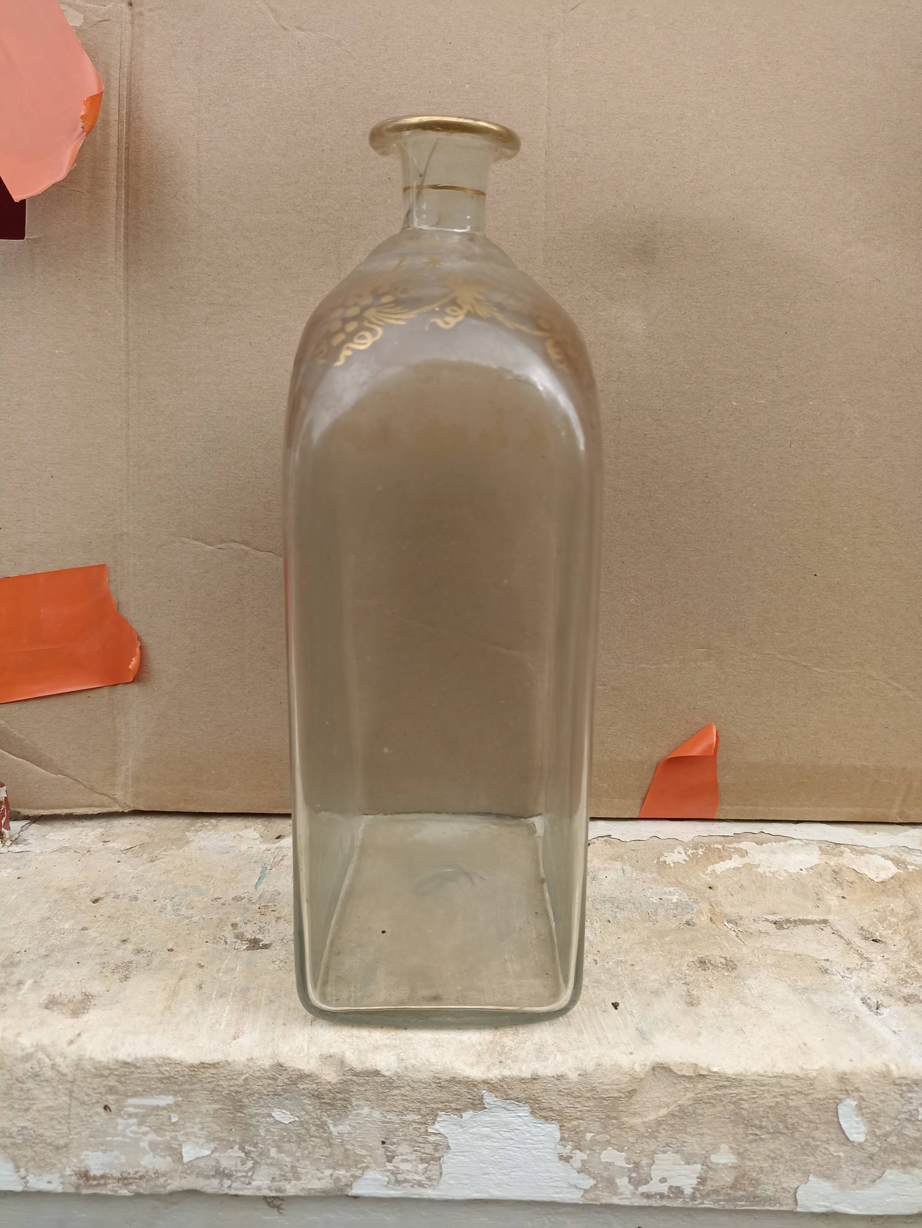 Carafe rectangulaire en verre