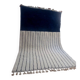 Tapis marocain en laine bleue tissée à la main