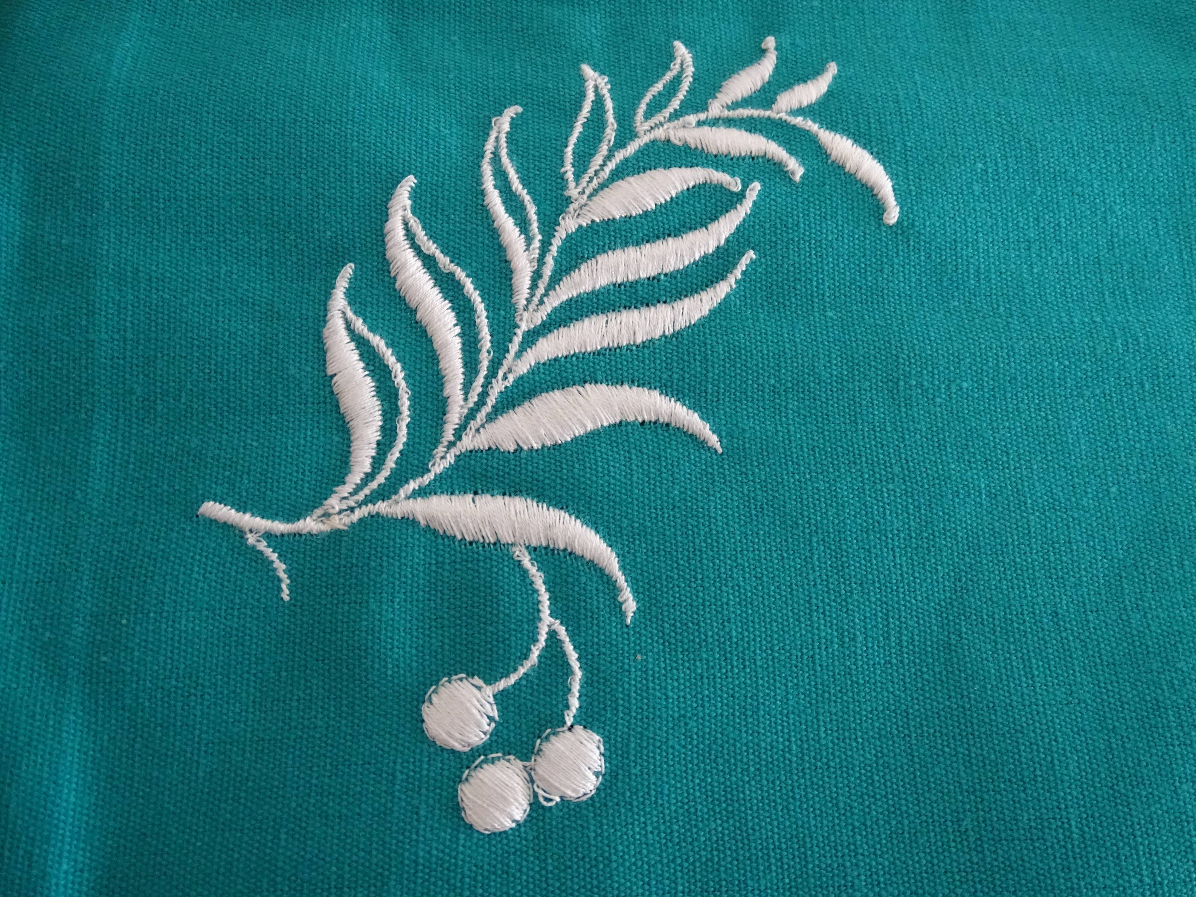 Lot 6 old Cathedra embroidered towels