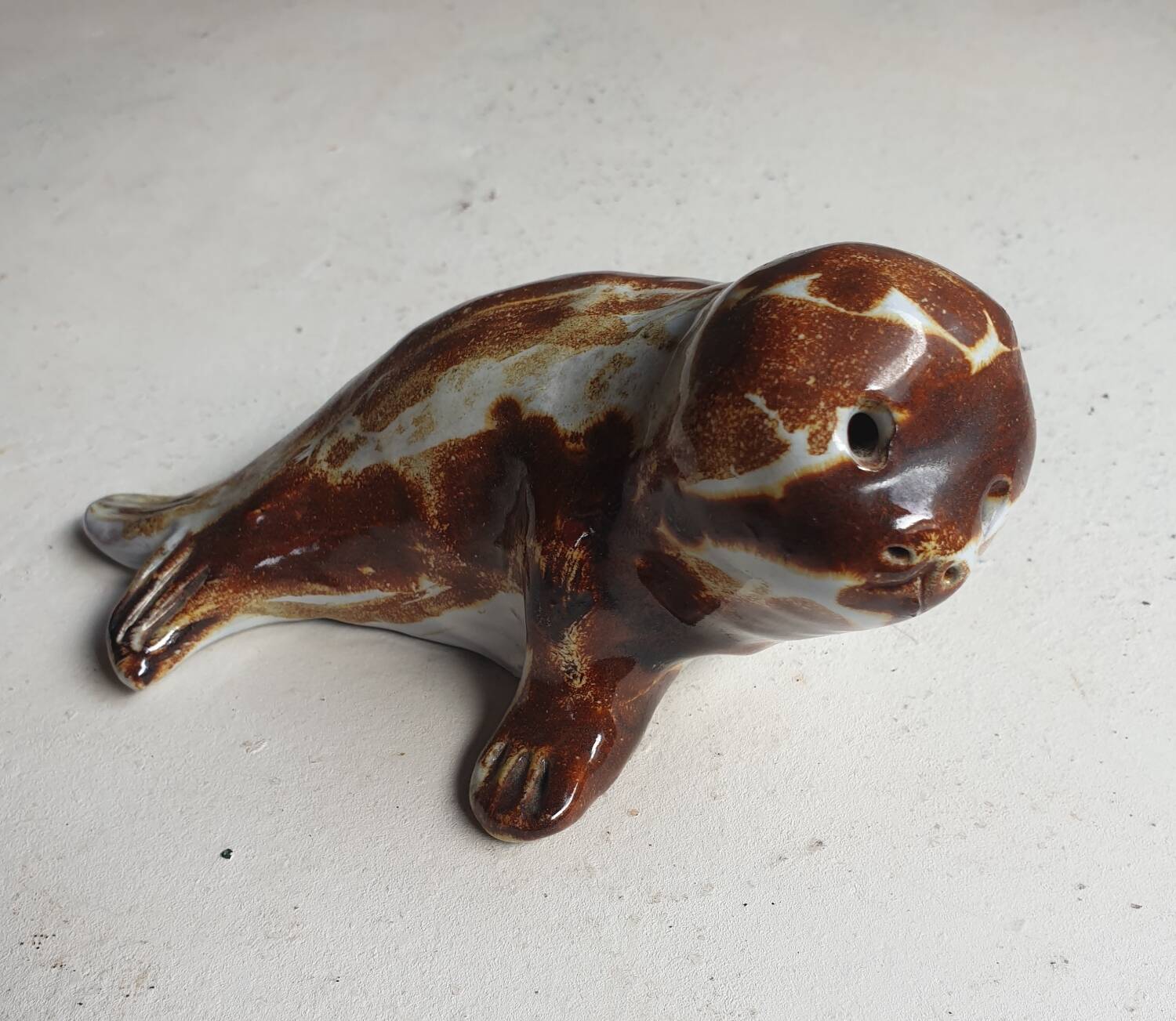 Vintage ceramic seal