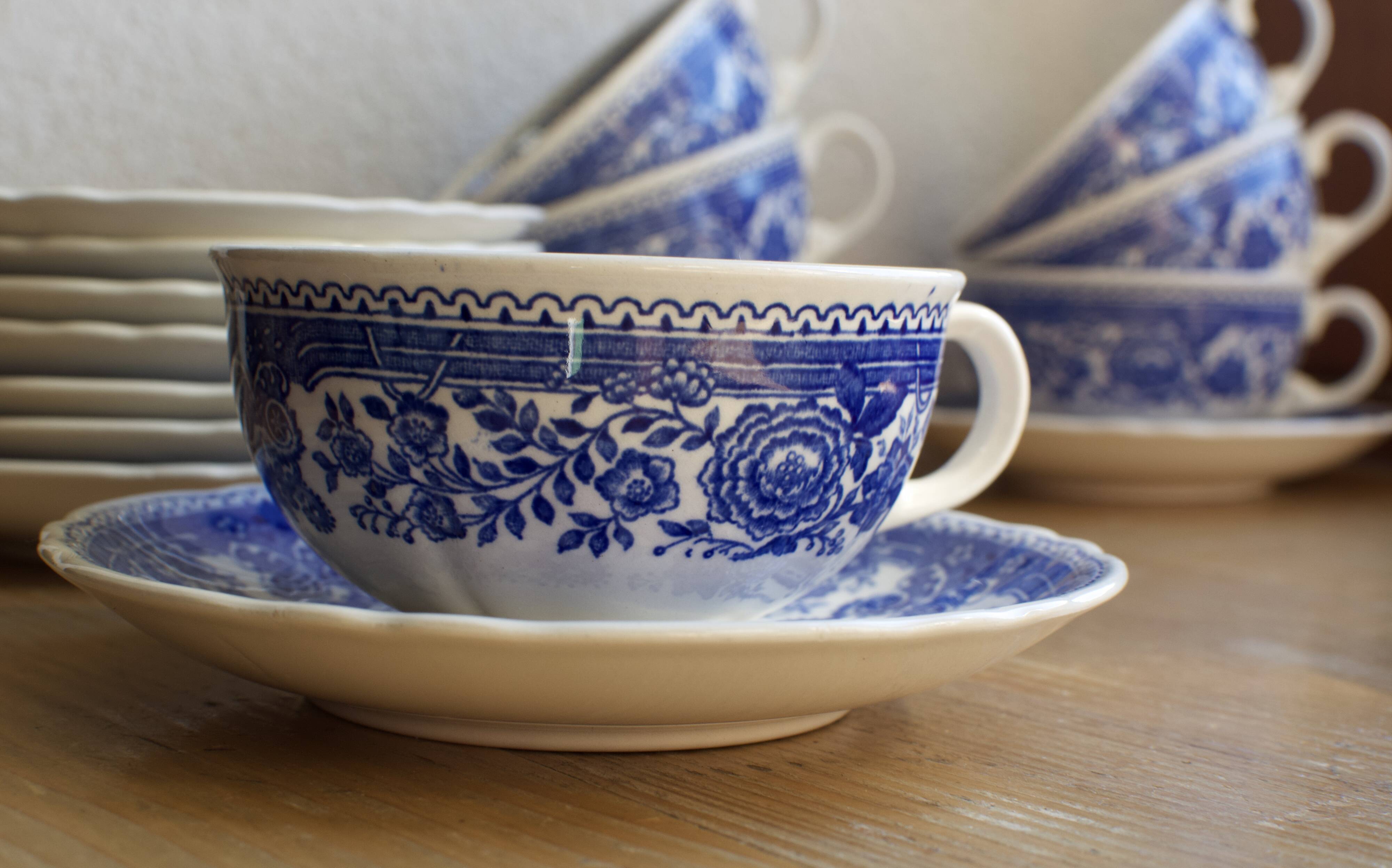 Service at Thé Villeroy & Boch in blue Burgenland porcelain
