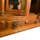 Armoire étagère en chêne tête de lion