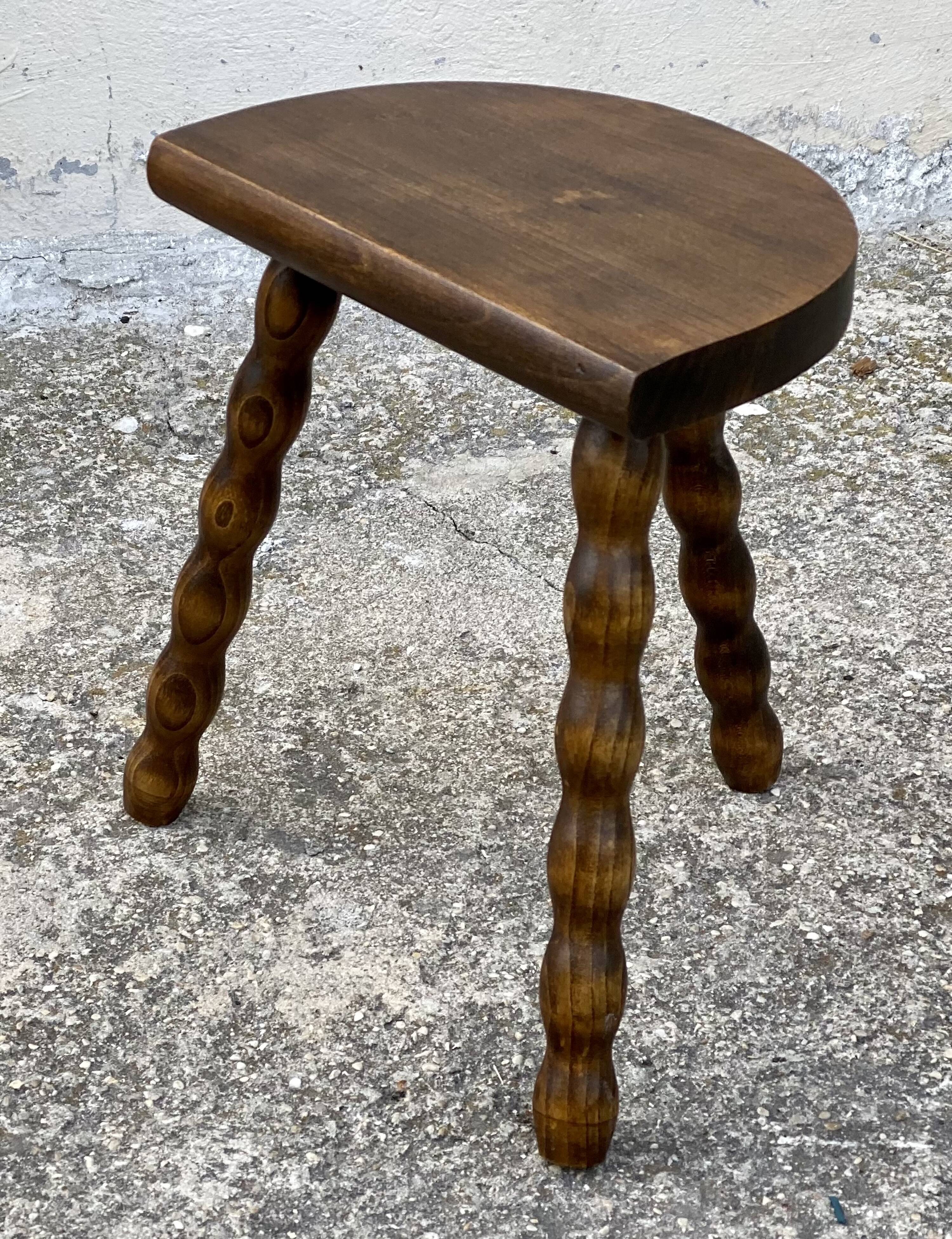 Tabouret tripode demi-lune vintage 1950