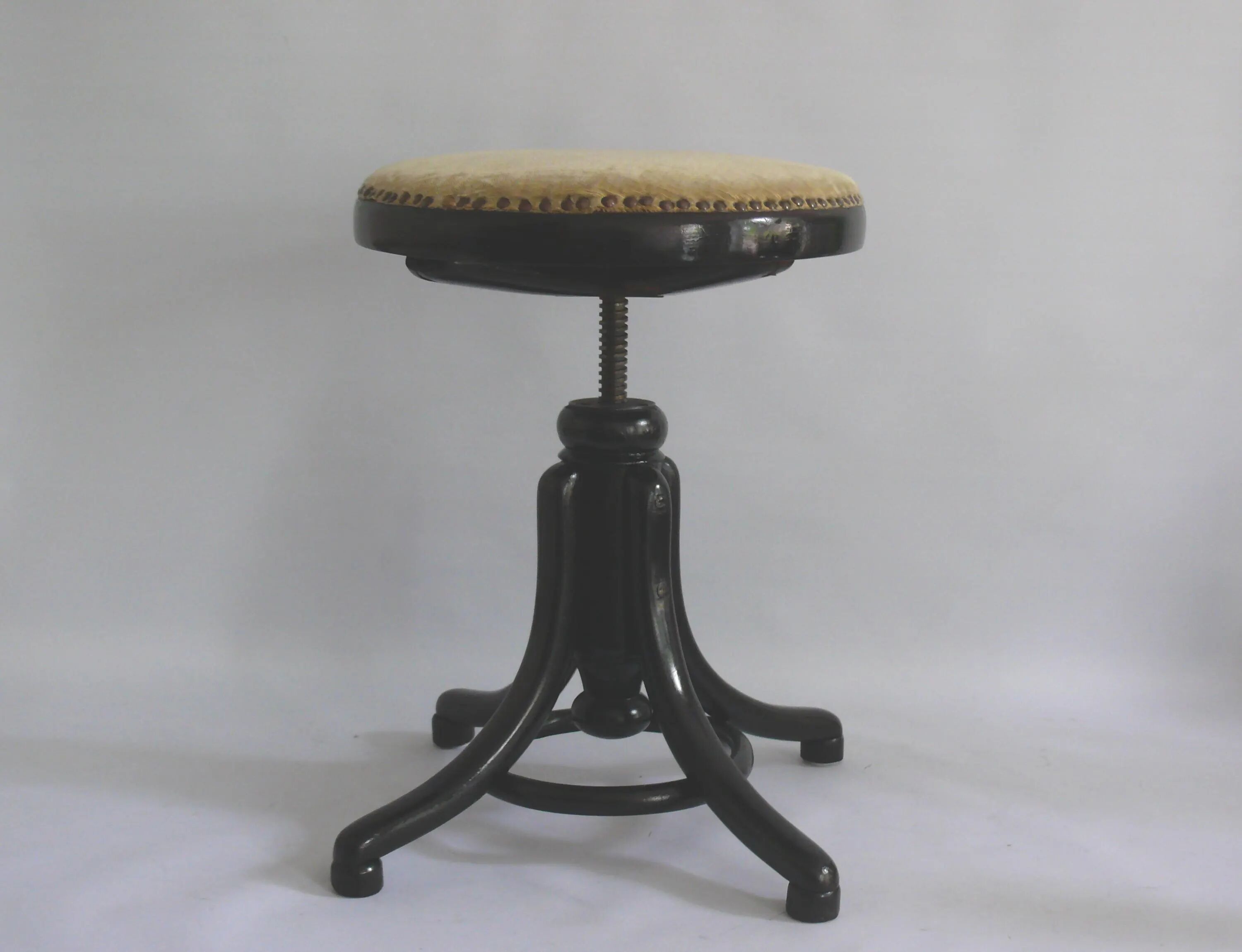 Gebr. Thonet, Bugholz Klavierhocker No. 1, End of the 19th Century