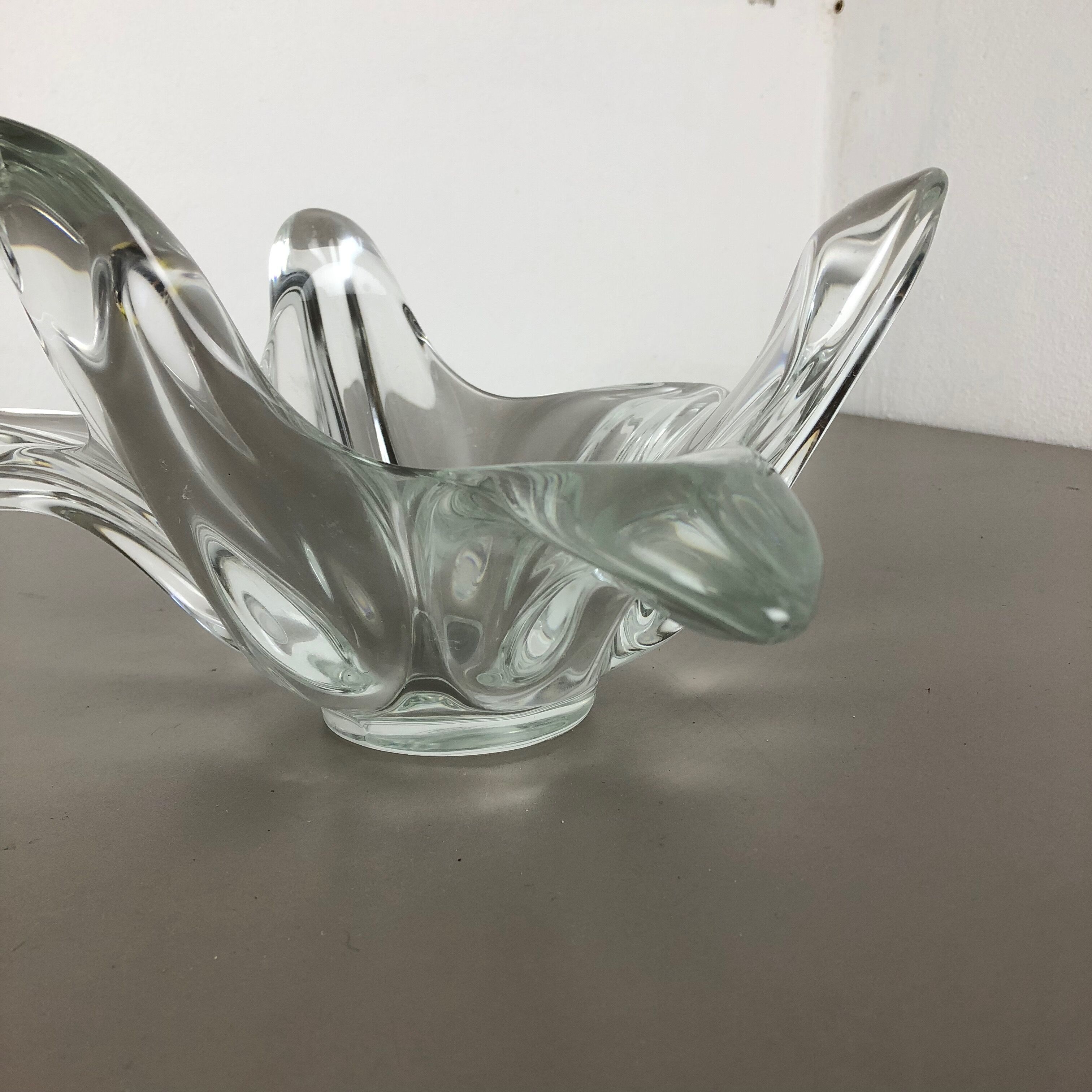 Large French Floral Crystal Glass Shell Bowl by Art Vannes, France, 1970s