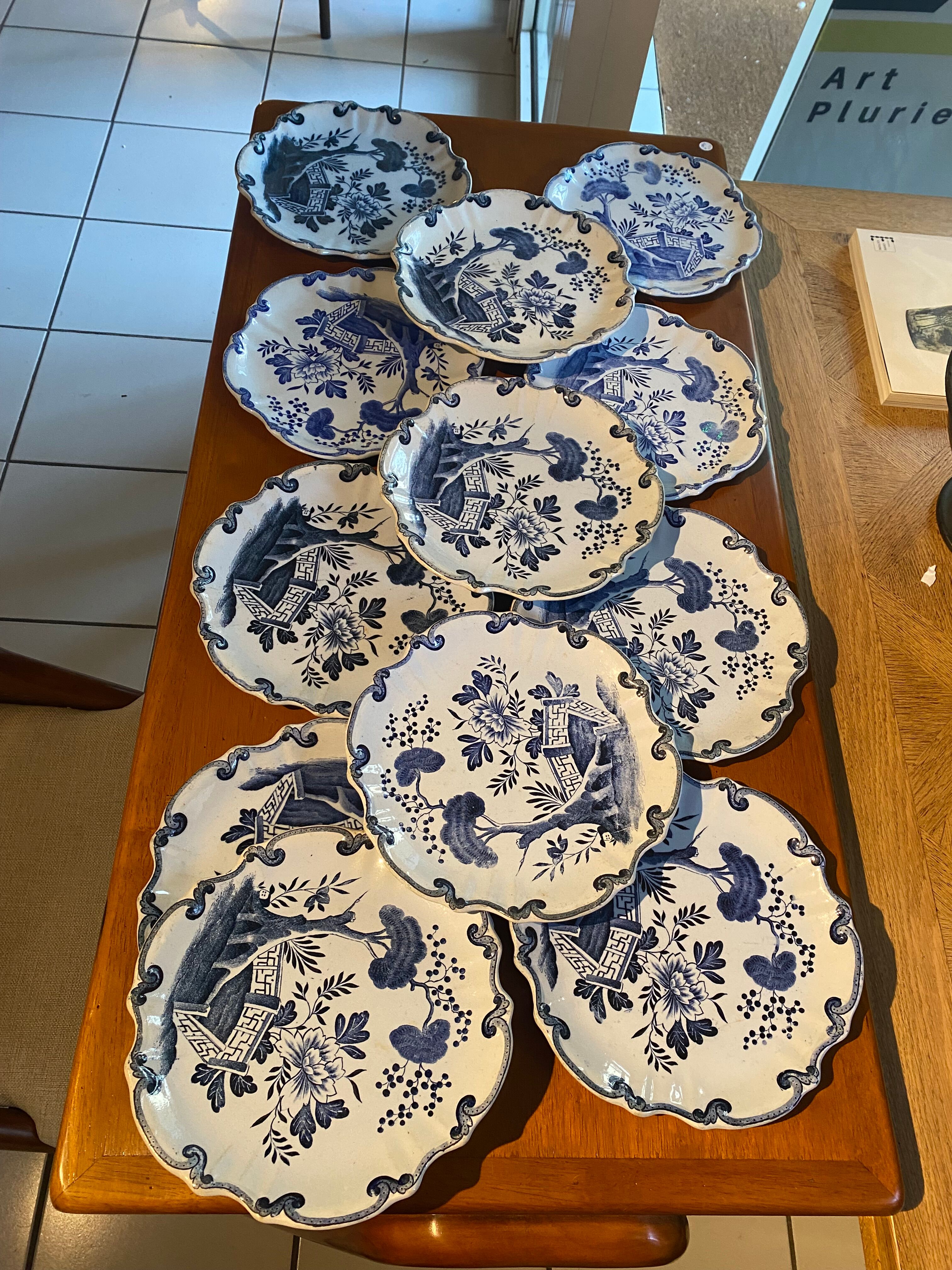 Lot of plates dutch iron earth