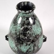 Vase avec décoration d'ours par S.T. Erik Upsala
