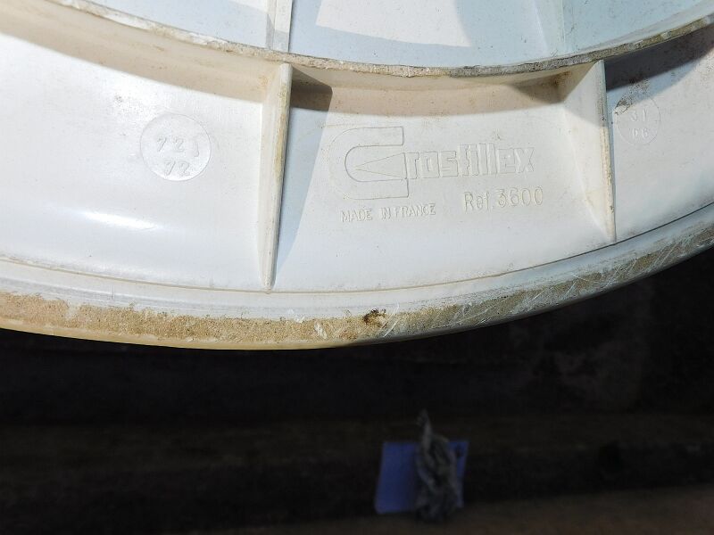 Grosfilex dining table and 4 chairs