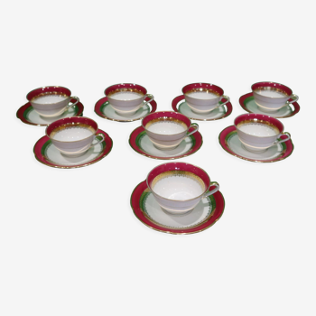 Lot de 8 tasses avec soucoupes en porcelaine de Sologne L'archevêque