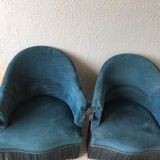 Pair of petrol blue toads