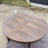 Vintage extendable dining table