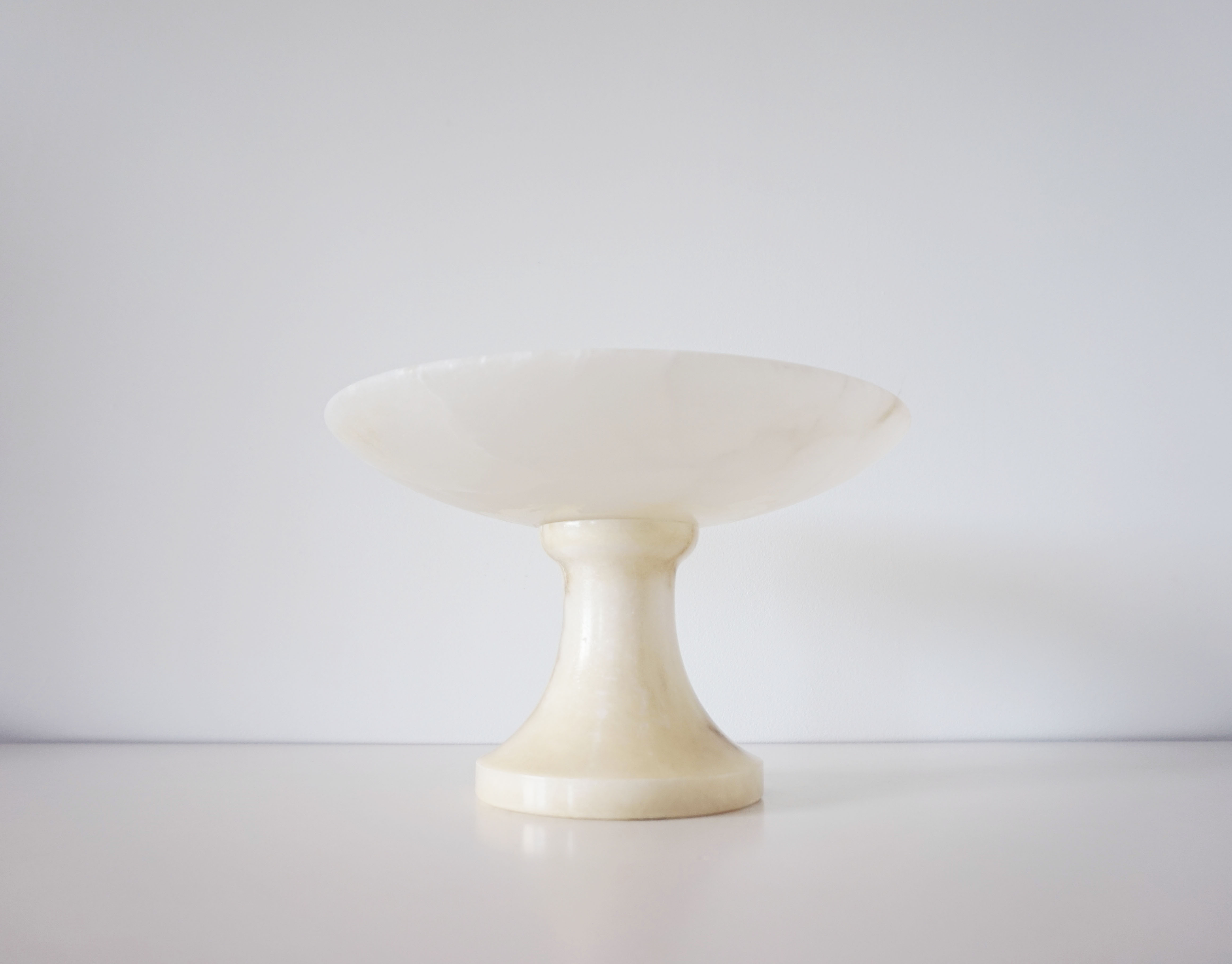 Alabaster standing cup 1970