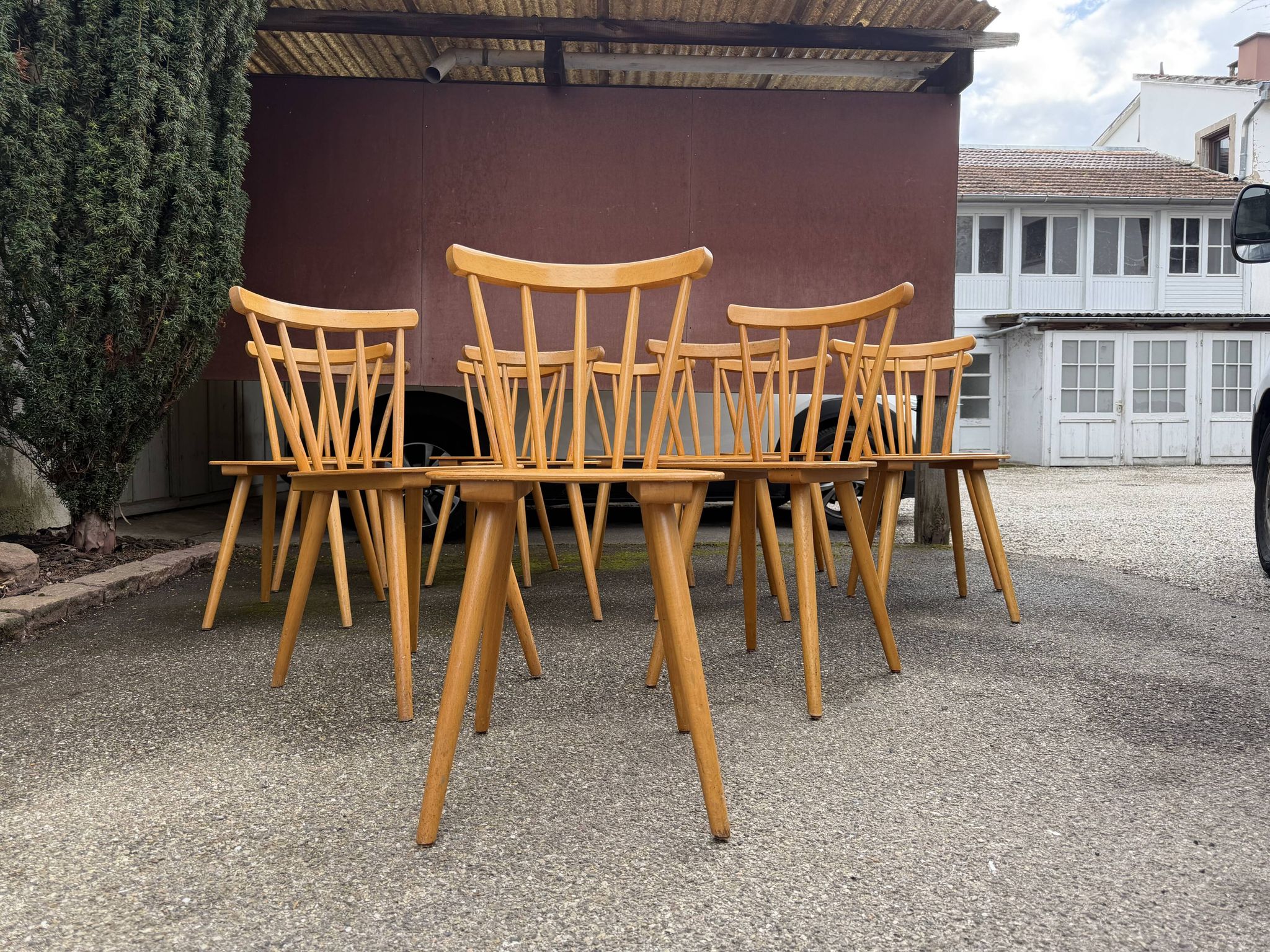 12 chaises bistrot de style scandinave