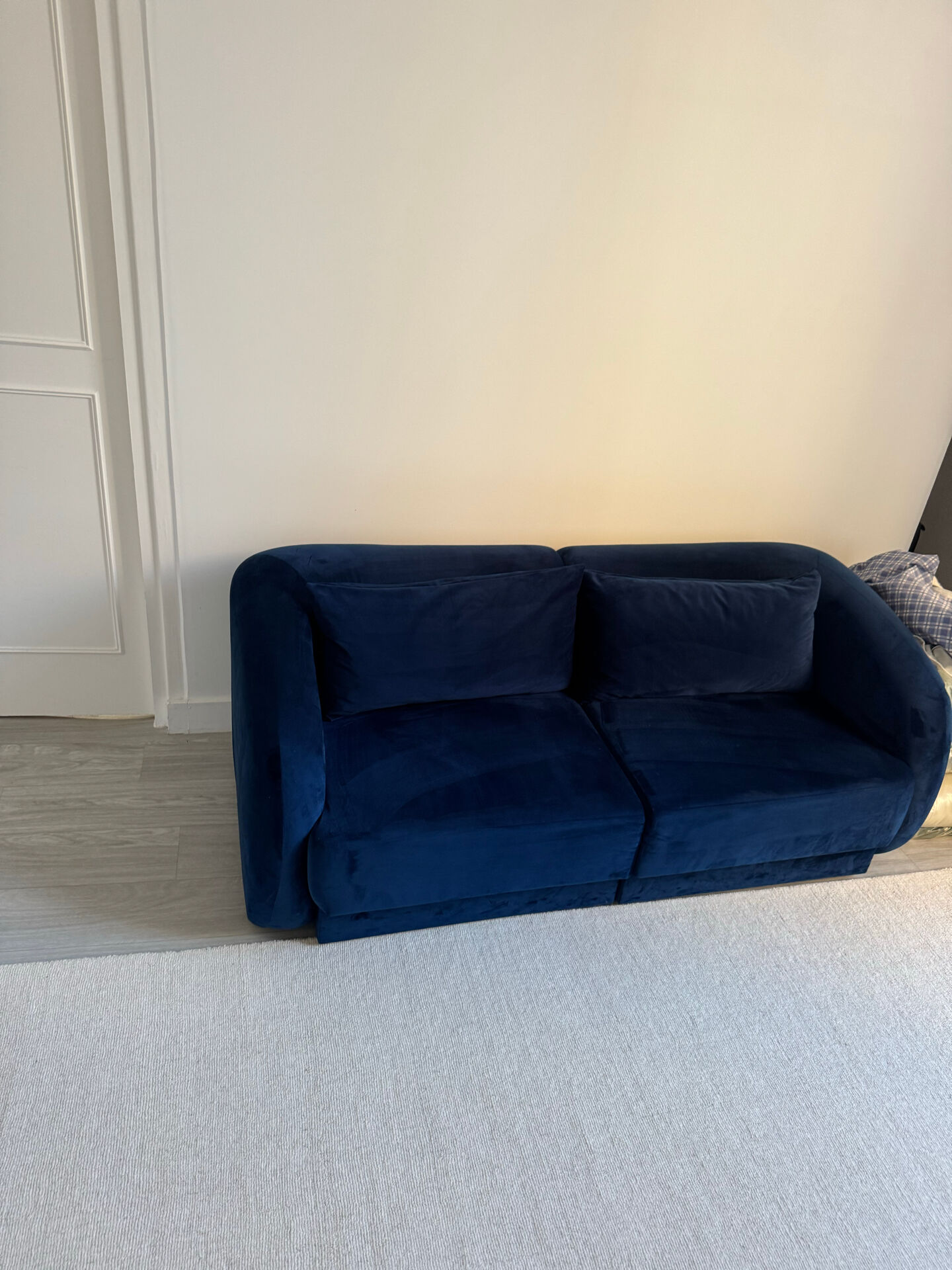 Cosmopolitan Sofa Design