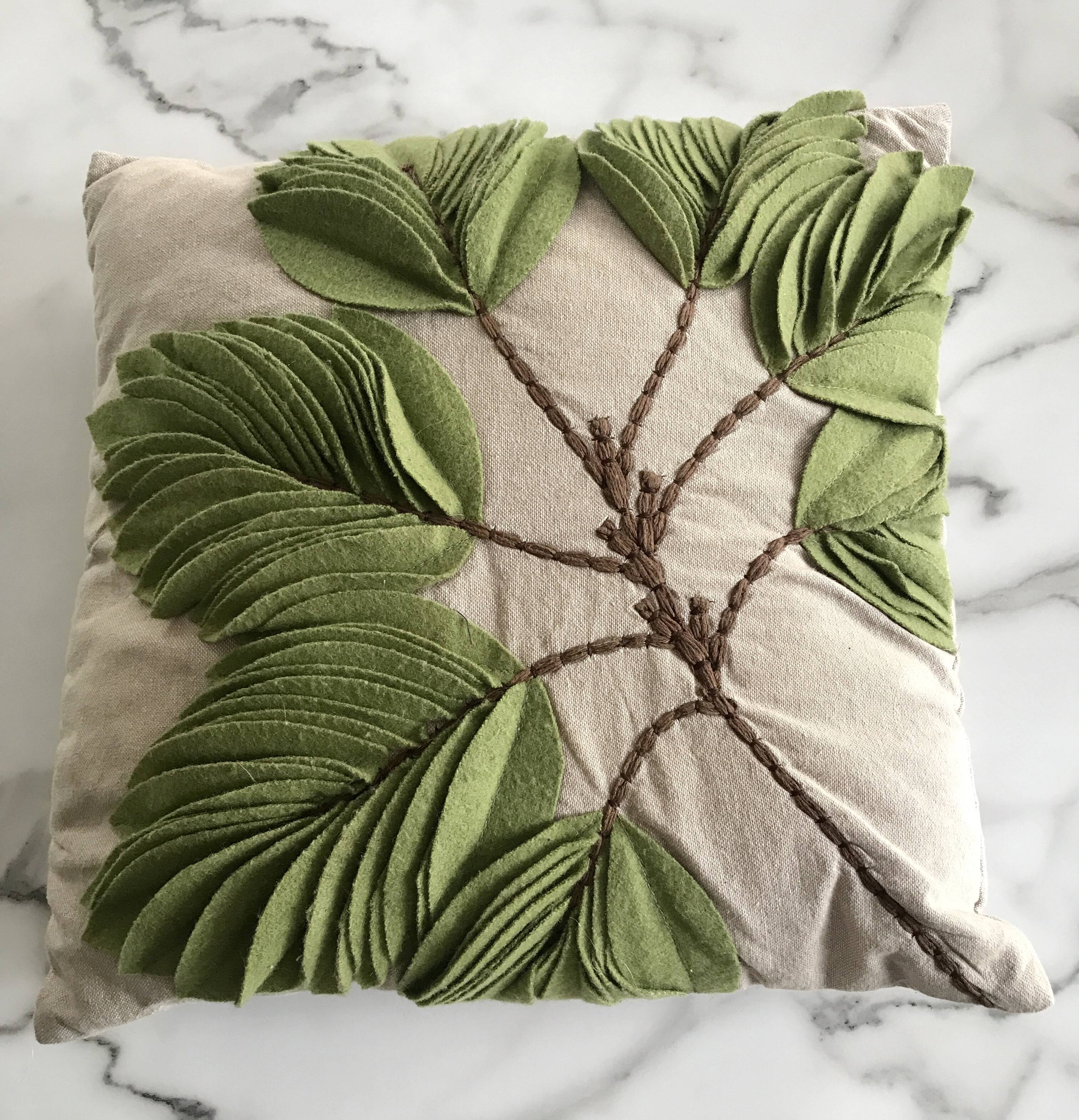 Foliage cushion