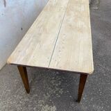 Farm table