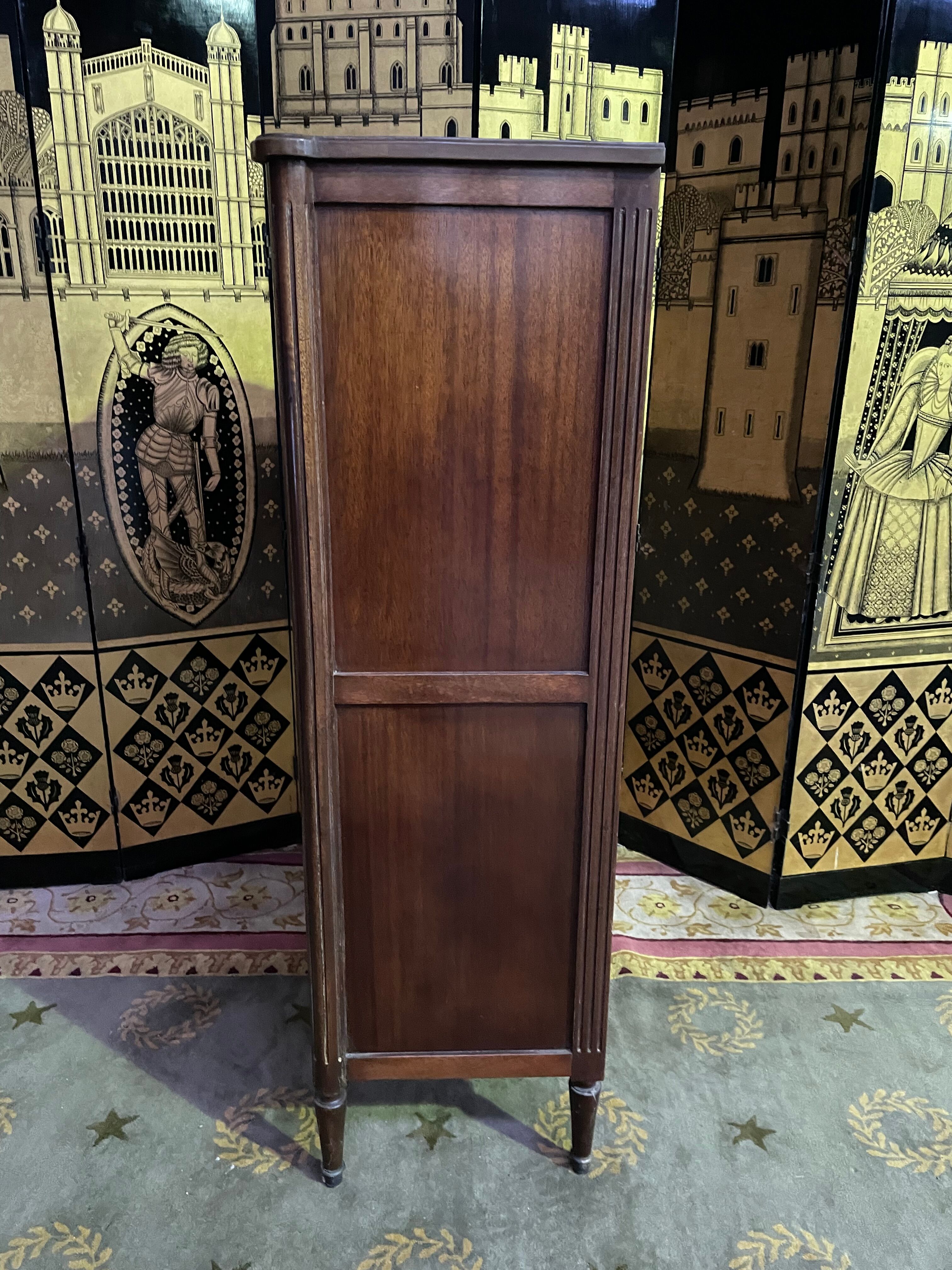 Semainier de style Louis XVI acajou