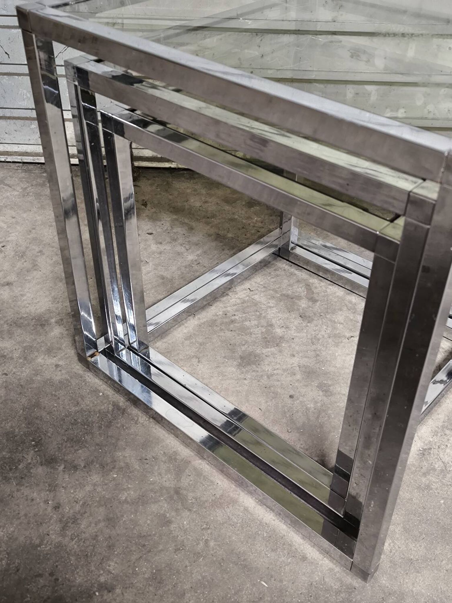 Vintage nesting tables