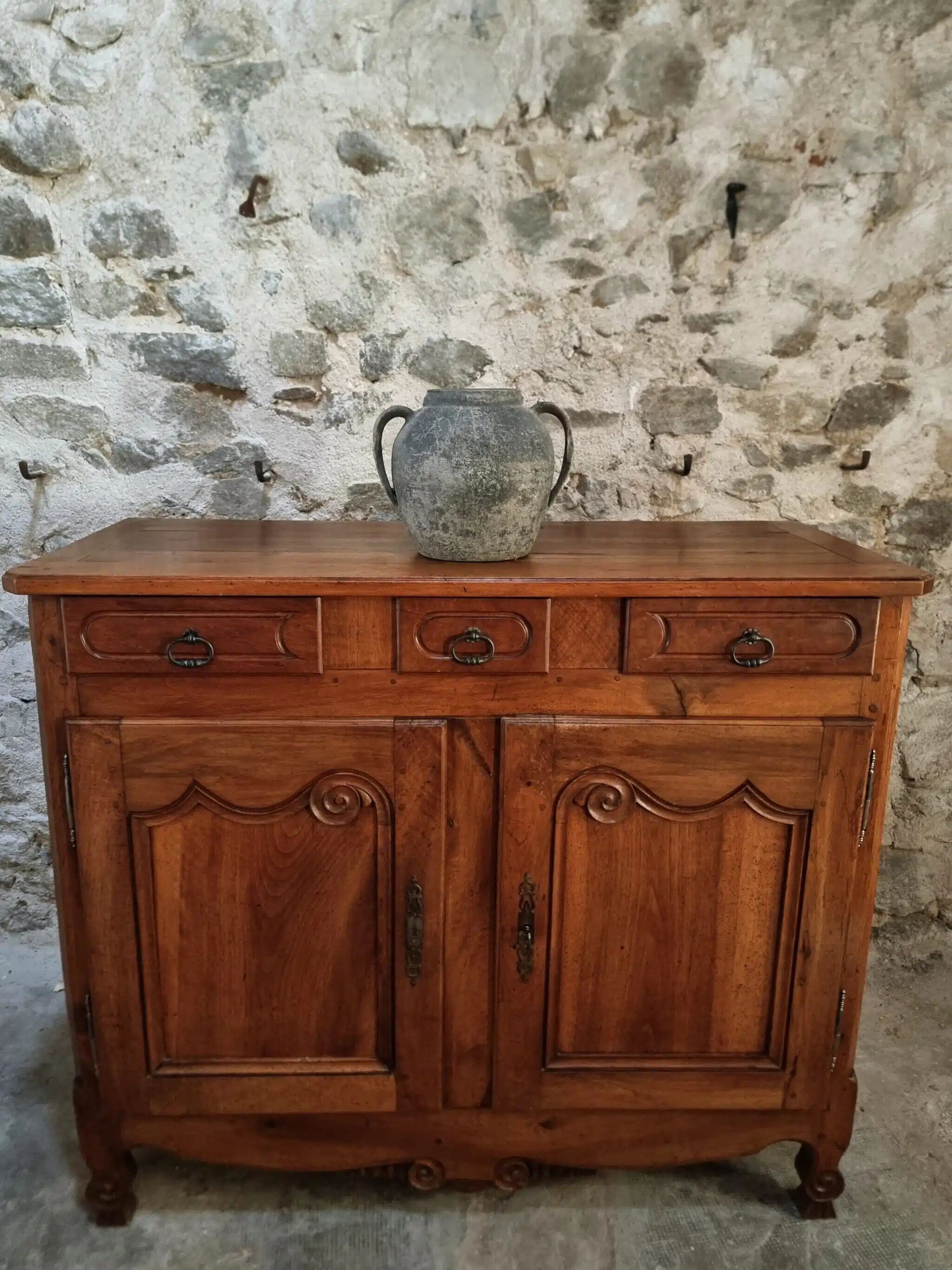 Antique Louis XV style sideboard, French sideboard, late 19th century.