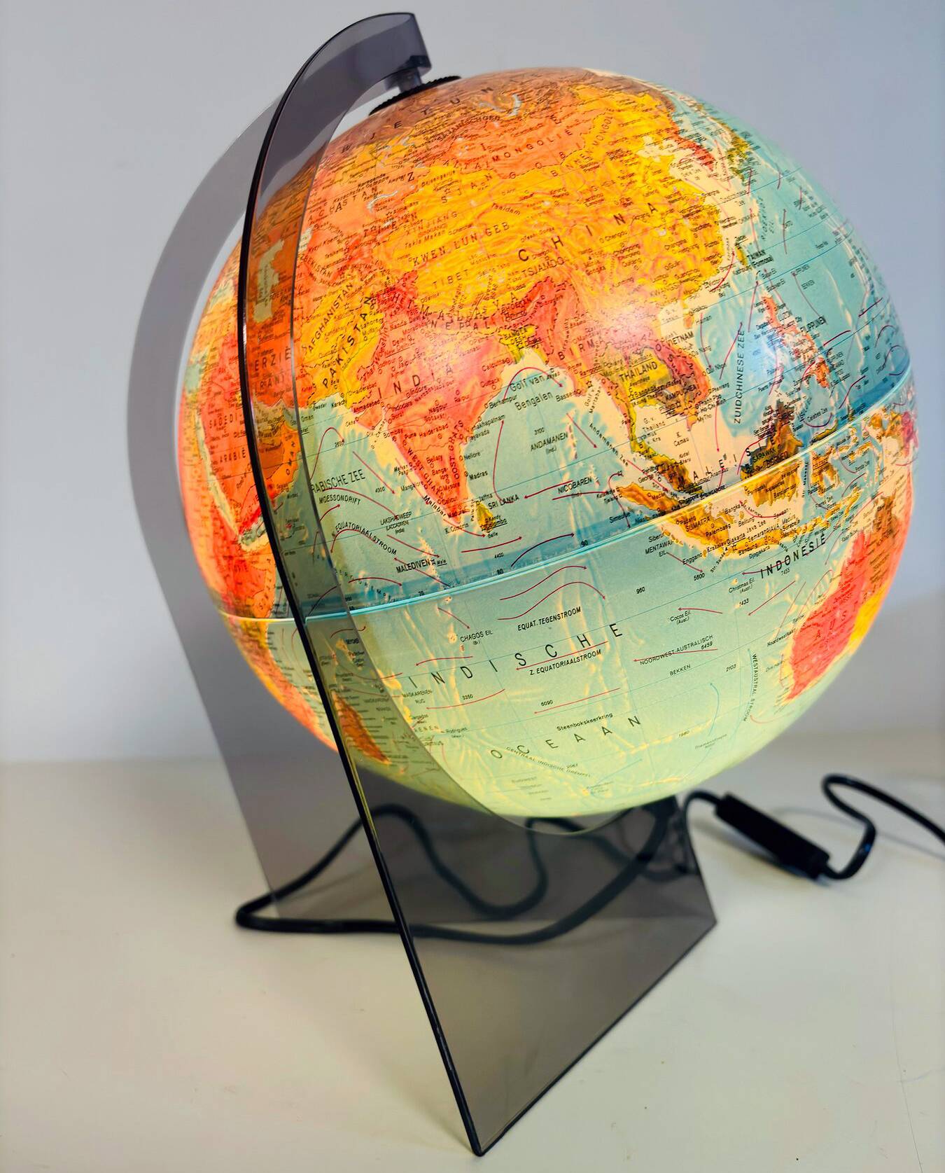 Vintage Illuminated Globe • Scan Globe AS • Plexiglas • 1983