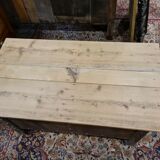 Table de salon en fer riveté et bois